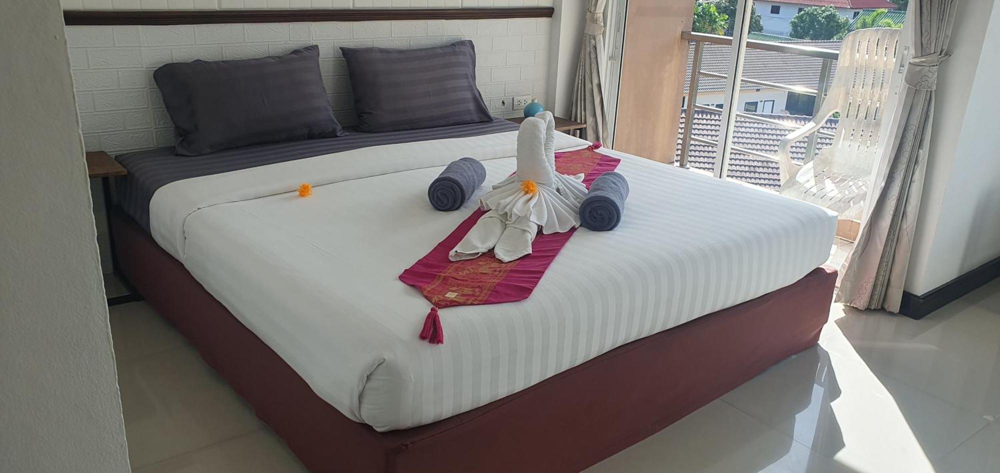 At Home Hotel Patong Kültér fotó