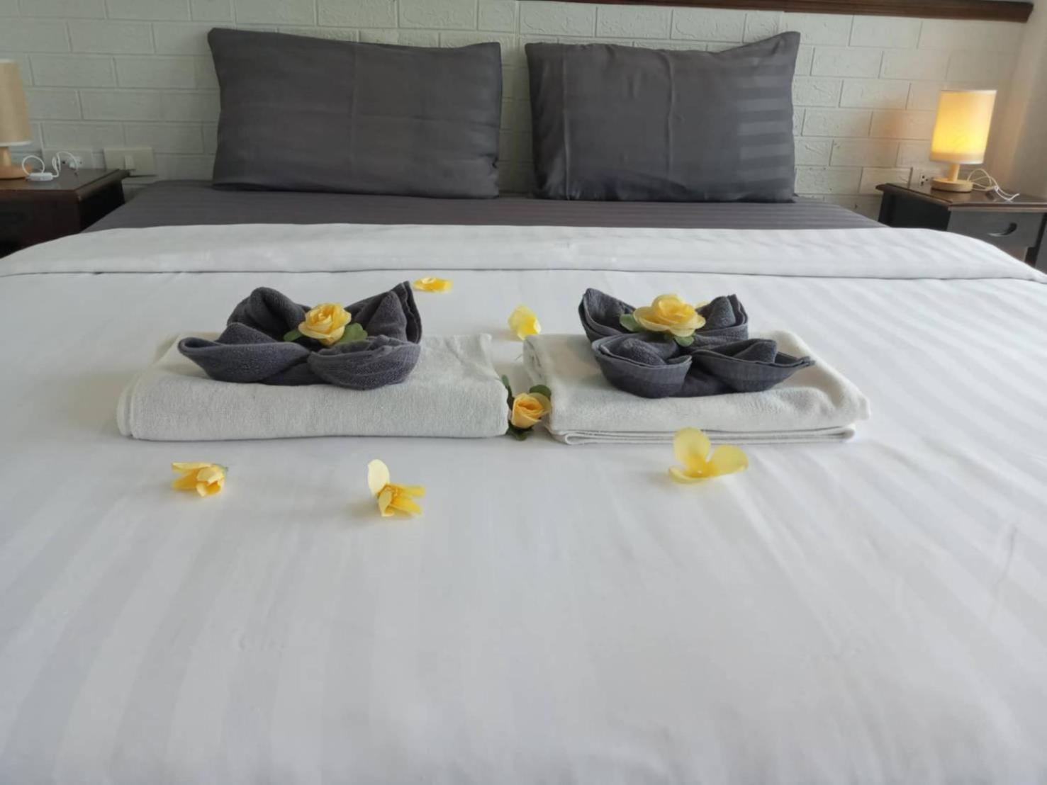 At Home Hotel Patong Kültér fotó